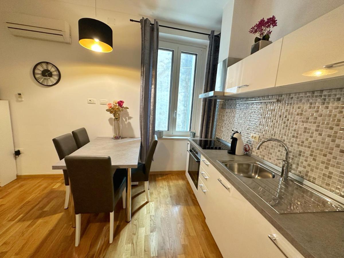 Romeo Apartments Rovigno Ngoại thất bức ảnh