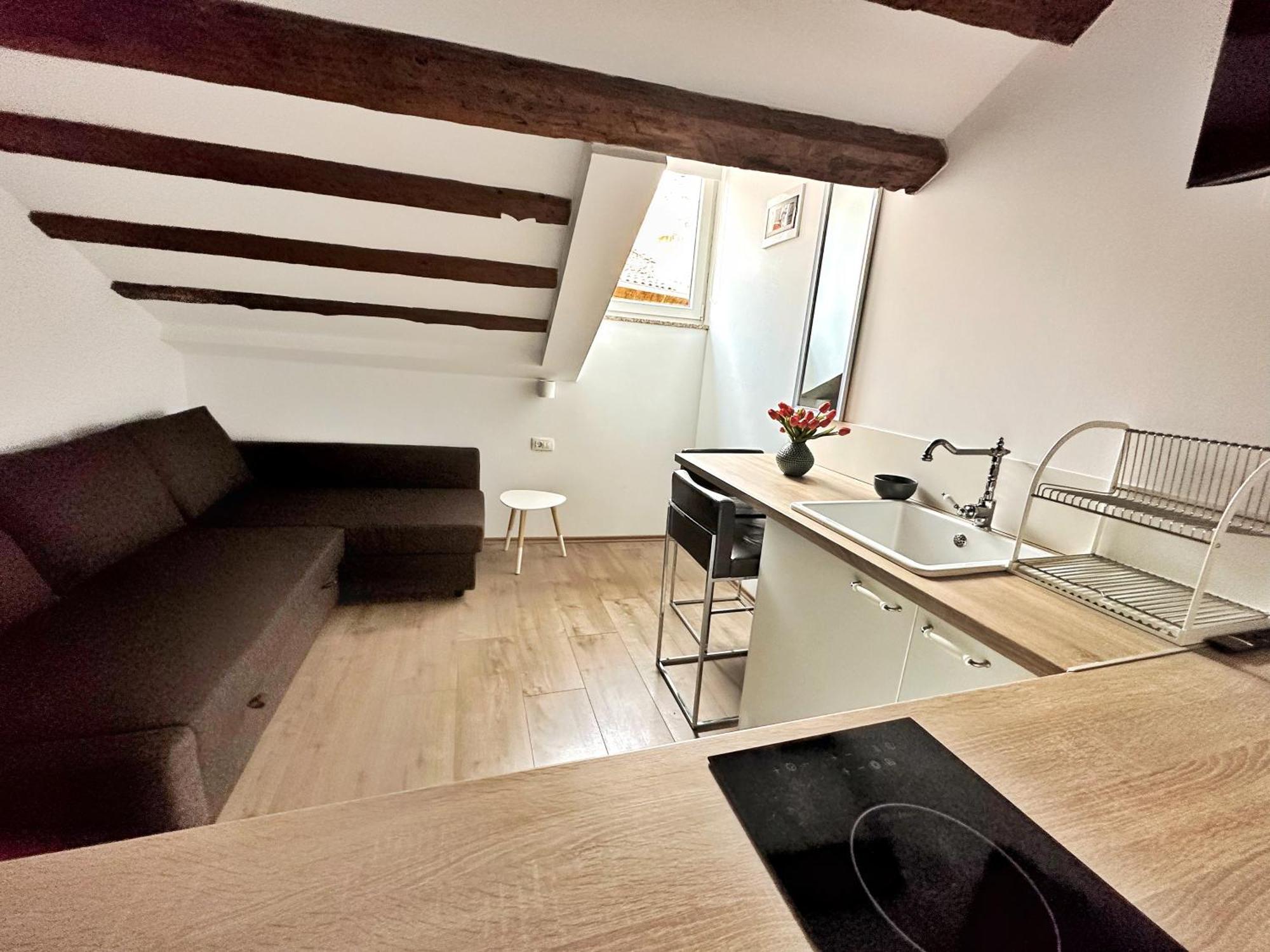Romeo Apartments Rovigno Ngoại thất bức ảnh